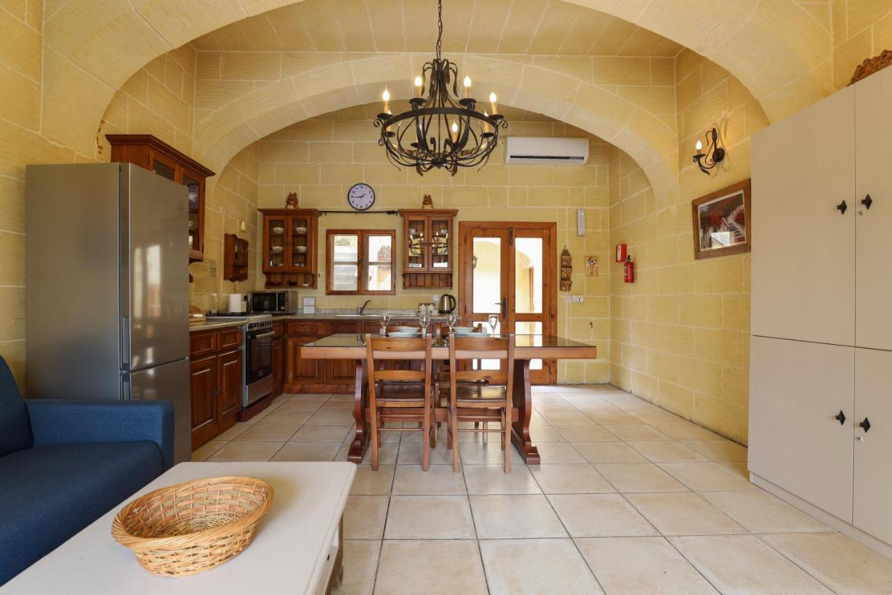 Superb Maltese Farmhouse With Private Pool Villa Victoria Buitenkant foto